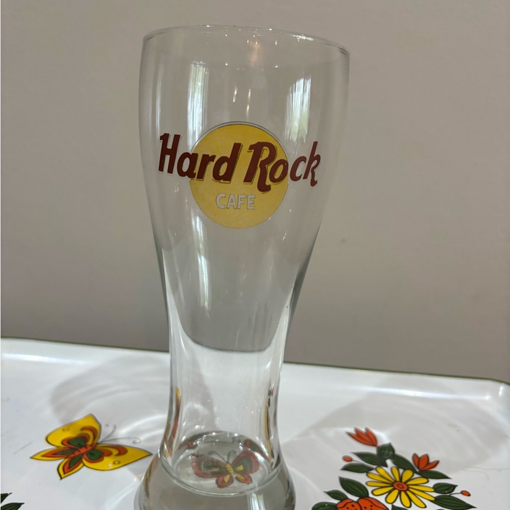 Hard Rock Cafe Clear Pint Glasses with Yellow and Brown Logo (Set) - Picture 5 of 9
